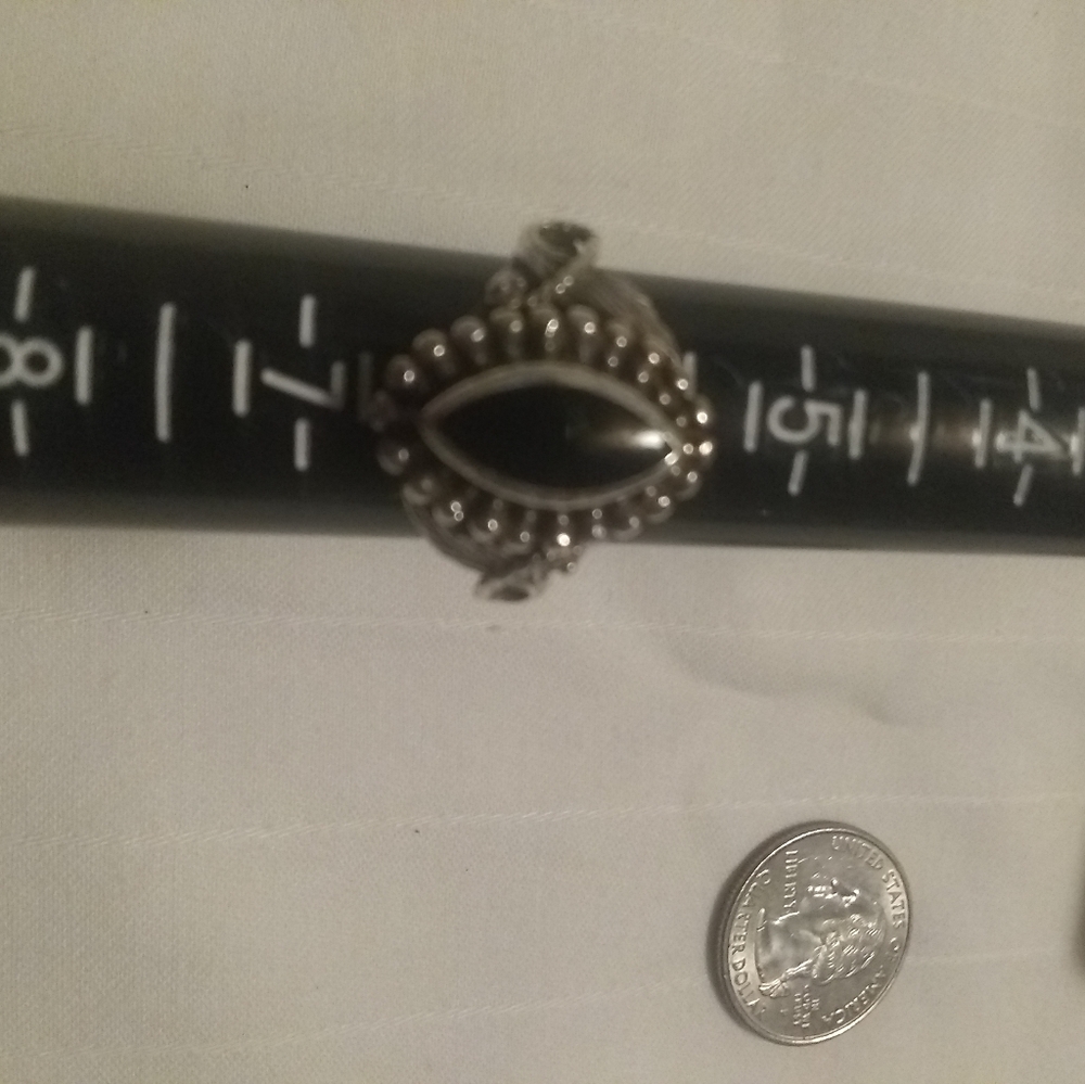 Silver ring - Picture 5 of 9